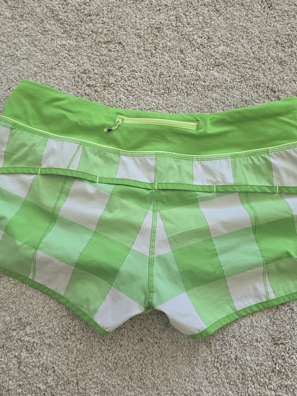 Lululemon Green Plaid Women's Speed Short - SIZE 10